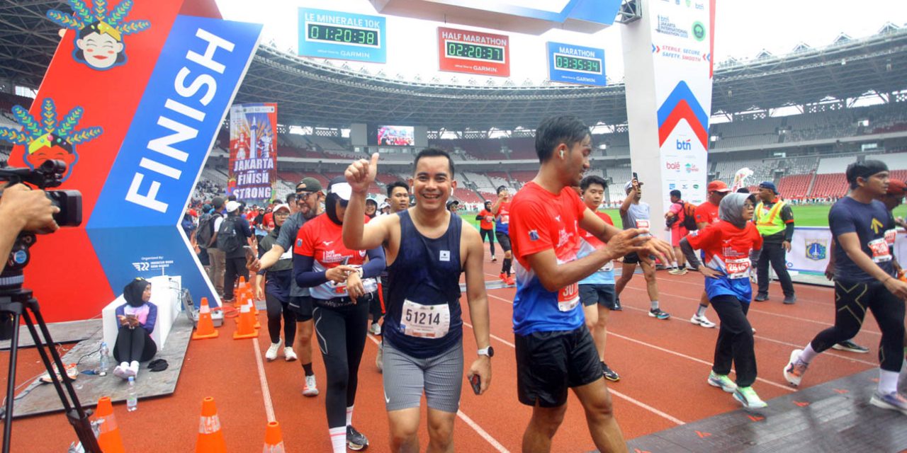 Bermodal Sepatu Prototipe, Narman Juara International Marathon