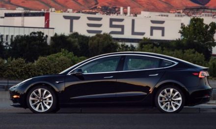 Raja Lama Bangkit: Tesla Kuasai Industri Mobil Listrik Global