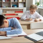 Orang Tua Wajib Tahu, Ini Penyebab Anak Sulit Pintar