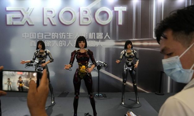 Robot Pintar China Tampil Atraktif, Warga Swiss Terpukau