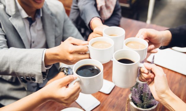 Minum Kopi Jadi Gaya Hidup Karyawan Kantoran, Ini Mengapa!